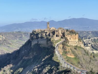 Discovering Civita di Bagnoregio in a few hours